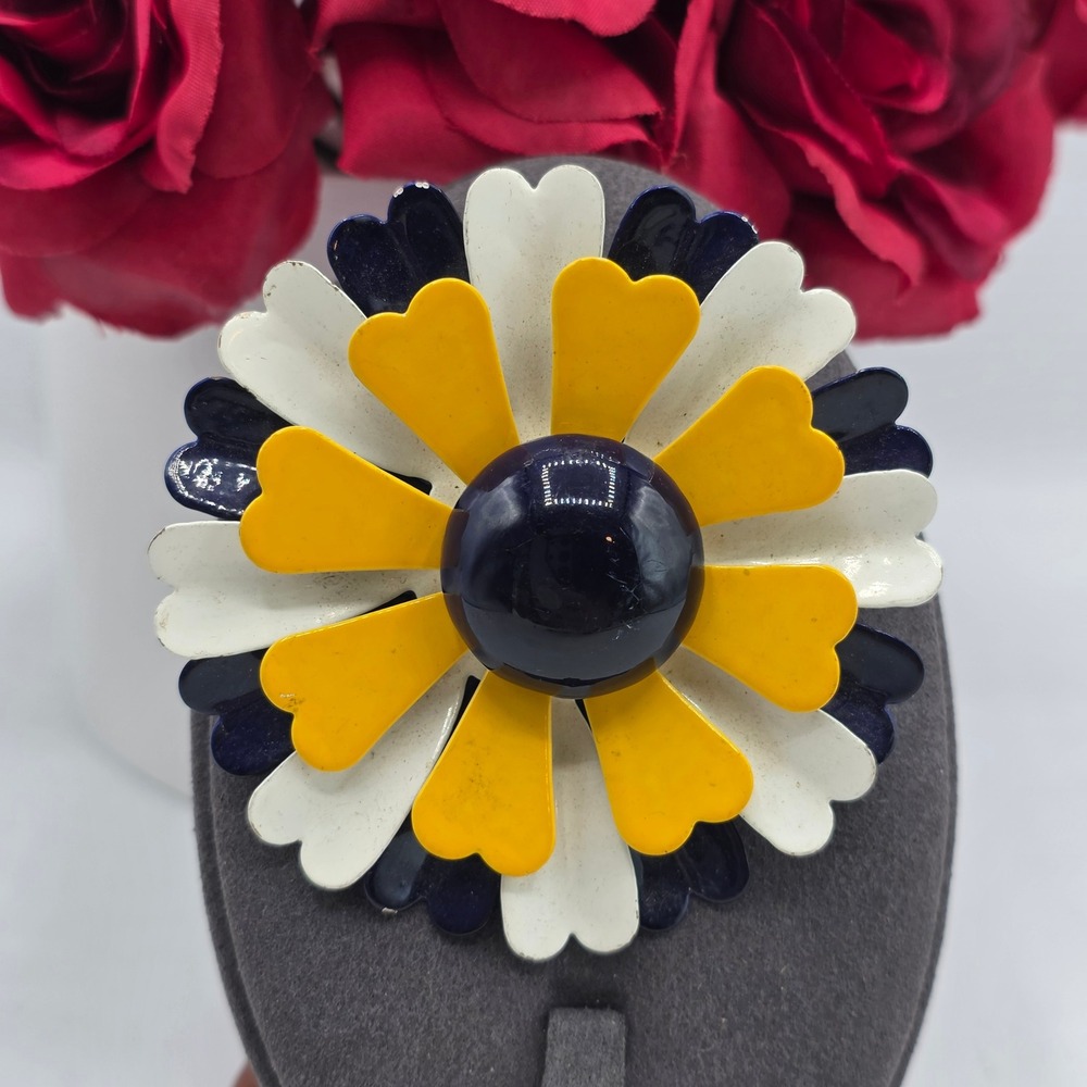 Vintage 60s Mod Enamel Flower Brooch Navy Yellow White Heart Petal Daisy Pin